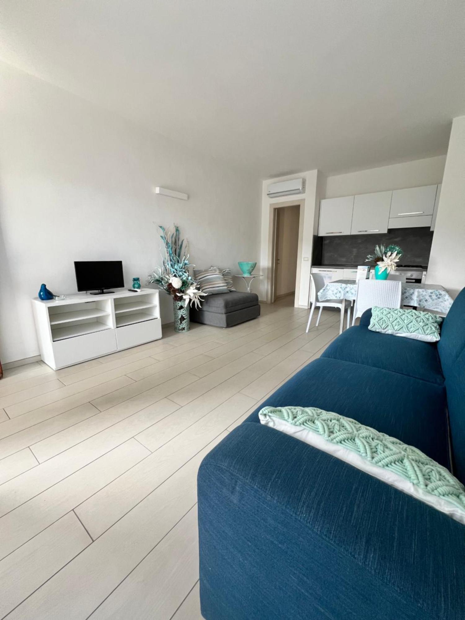 Aviotel Residence Марина ди Кампо Стая снимка